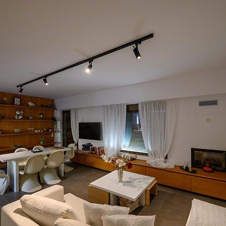 5 Meters From The Beach Chrani Exterior photo