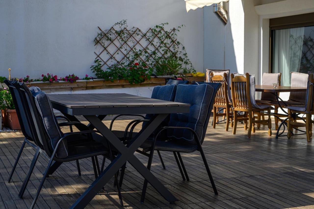 5 Meters From The Beach Chrani Exterior photo