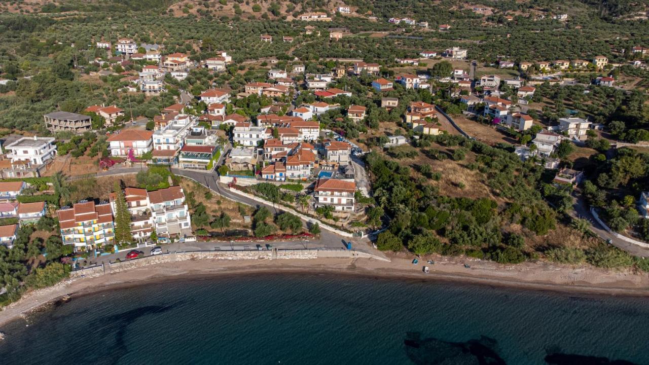 5 Meters From The Beach Chrani Exterior photo