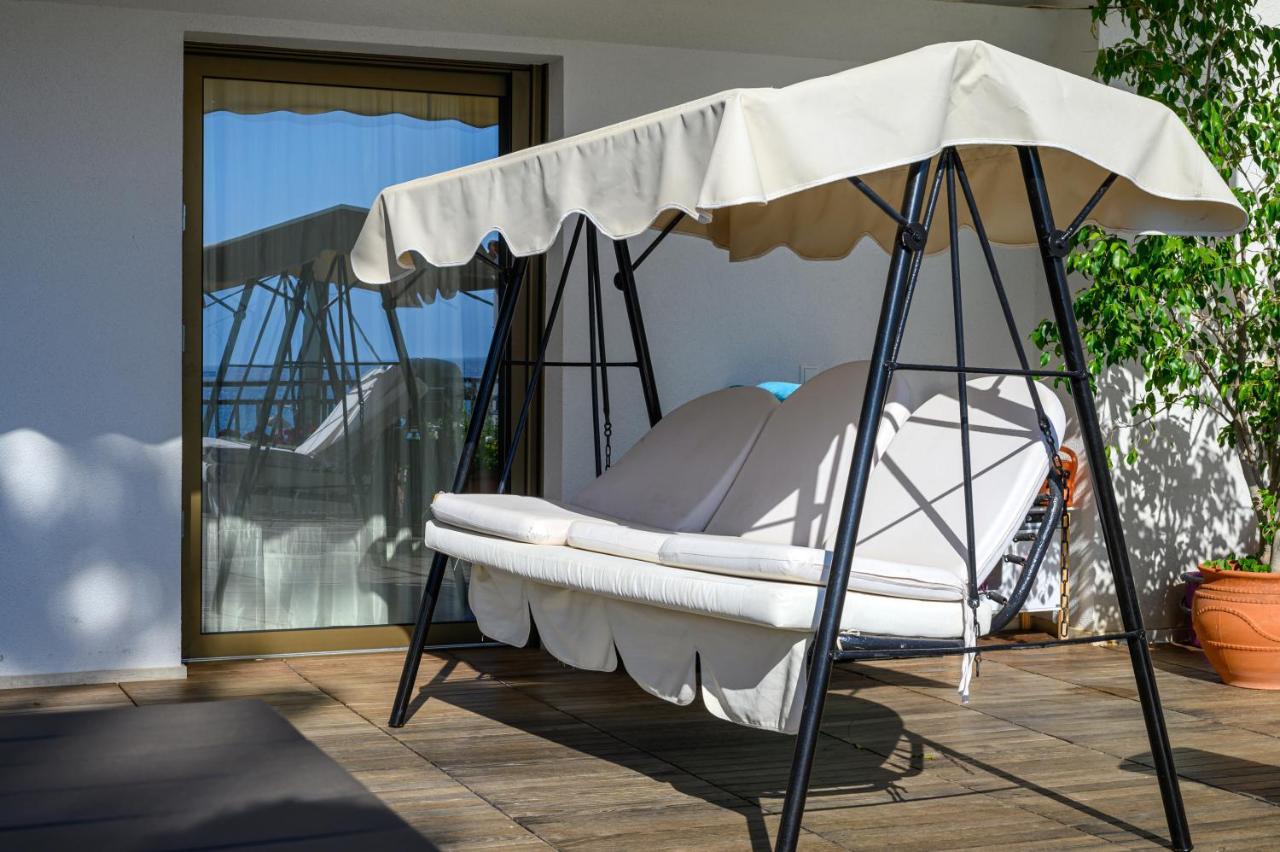 5 Meters From The Beach Chrani Exterior photo